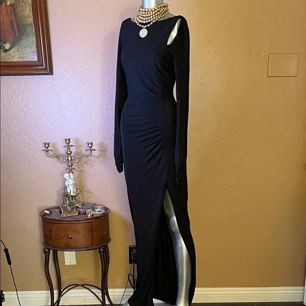 Karen Mullen Ruched Sophisticated Black Long Sleeve Gown.  Sz 8
